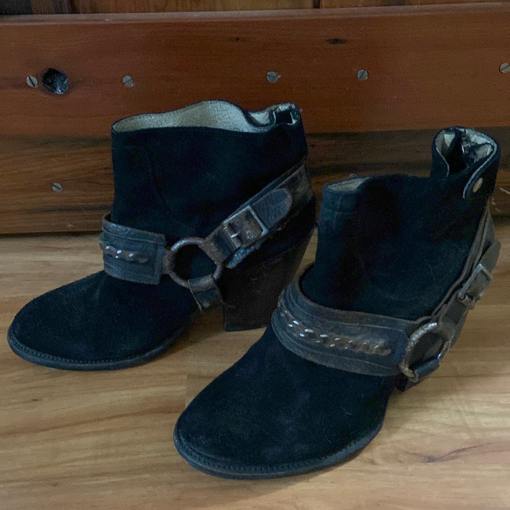 Freebird ELPSQ bootie size 9